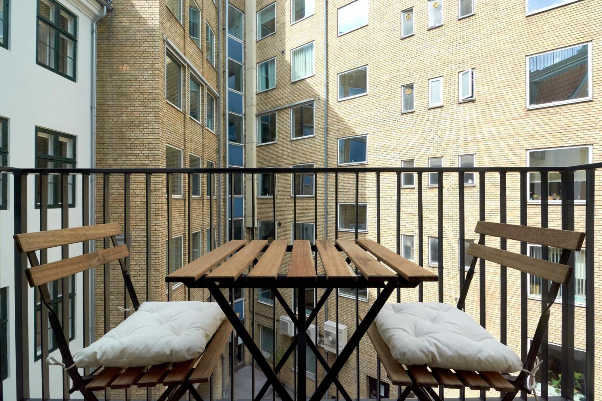 Large 4 Bedroom With Balcony & Bathtub In Cph City Kopenhag Dış mekan fotoğraf